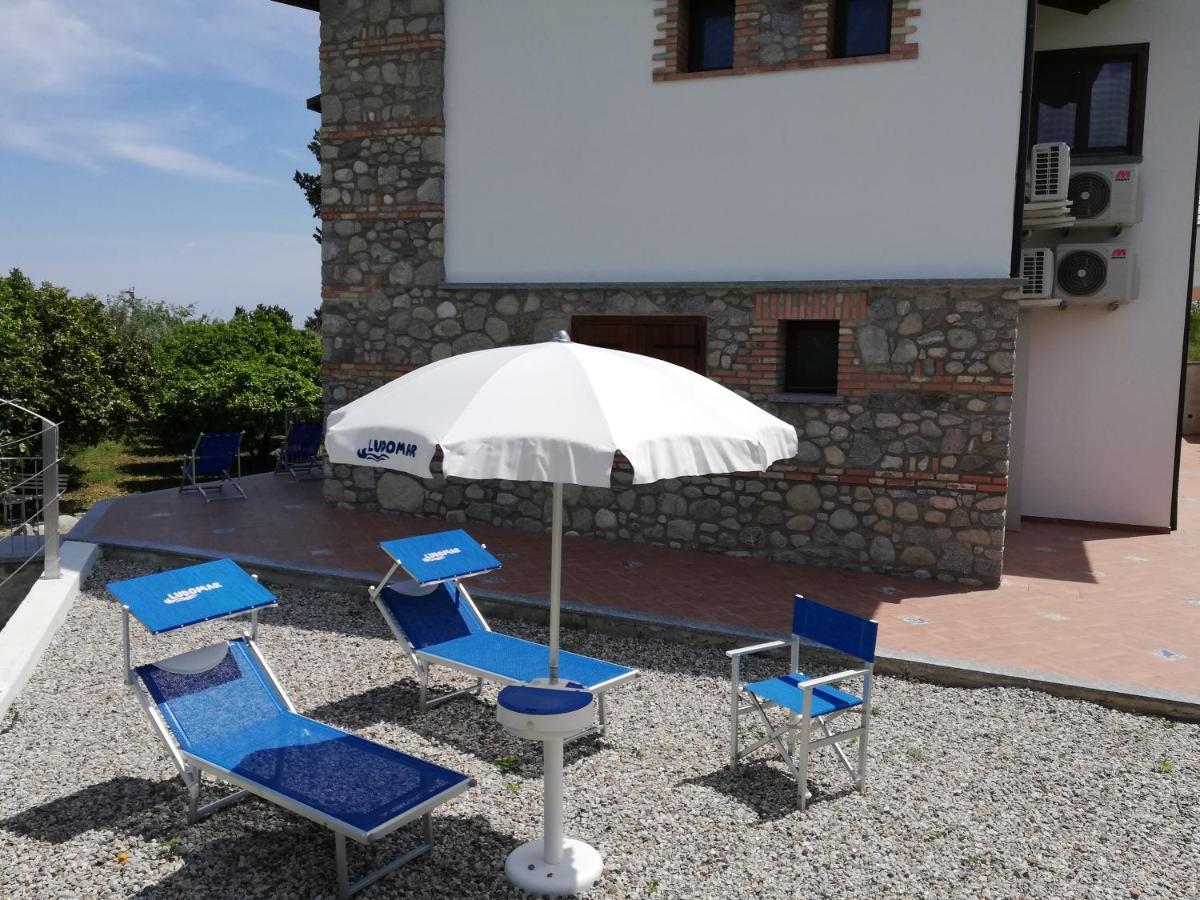 Ludomar Country Residence - Rooms & Apartments Sant'Andrea Apostolo dello Ionio Exterior foto