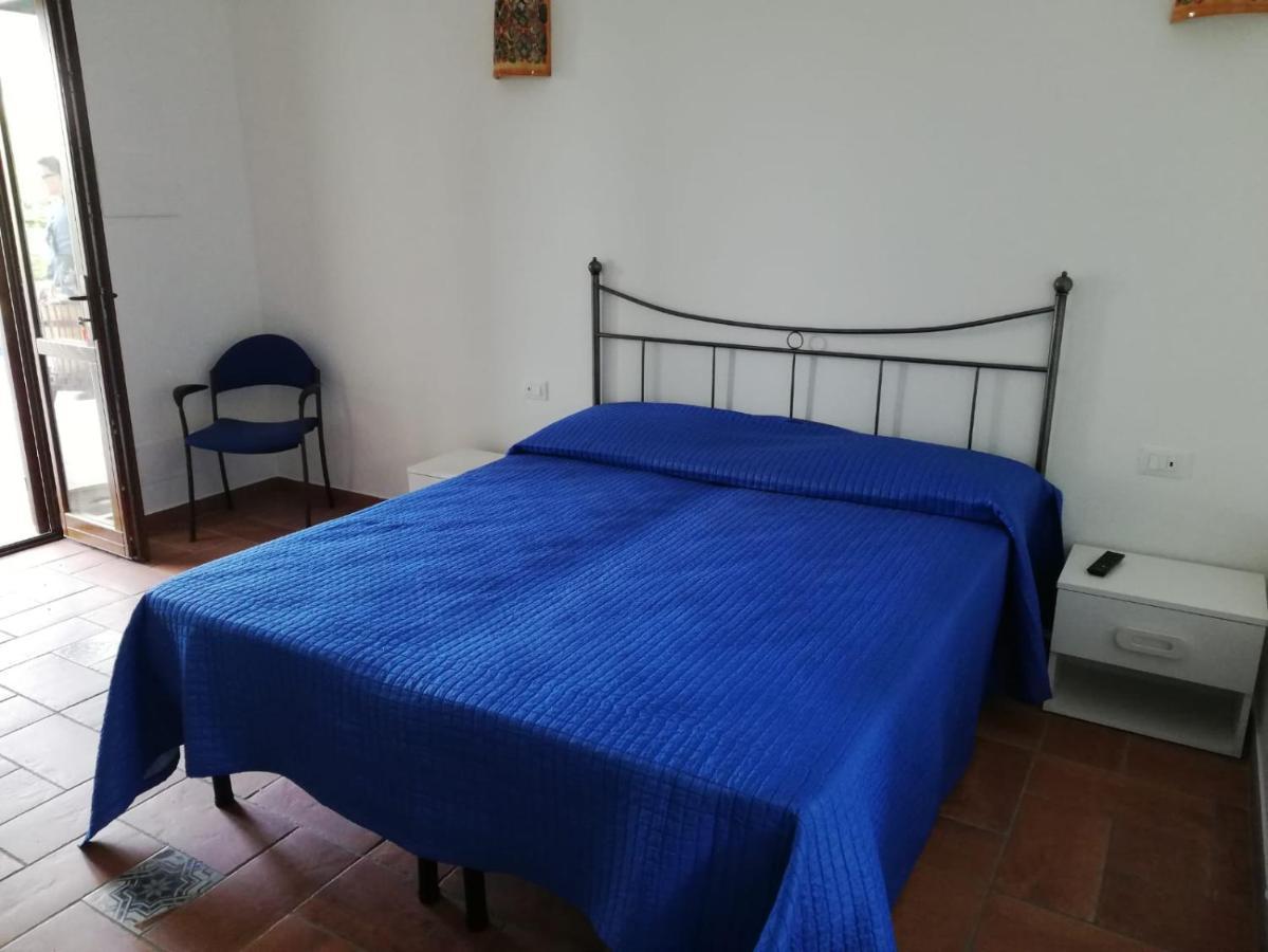 Ludomar Country Residence - Rooms & Apartments Sant'Andrea Apostolo dello Ionio Exterior foto
