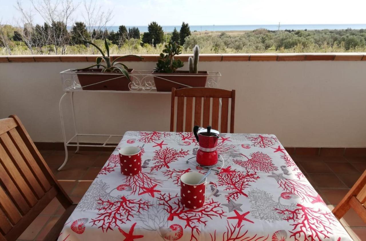 Ludomar Country Residence - Rooms & Apartments Sant'Andrea Apostolo dello Ionio Exterior foto